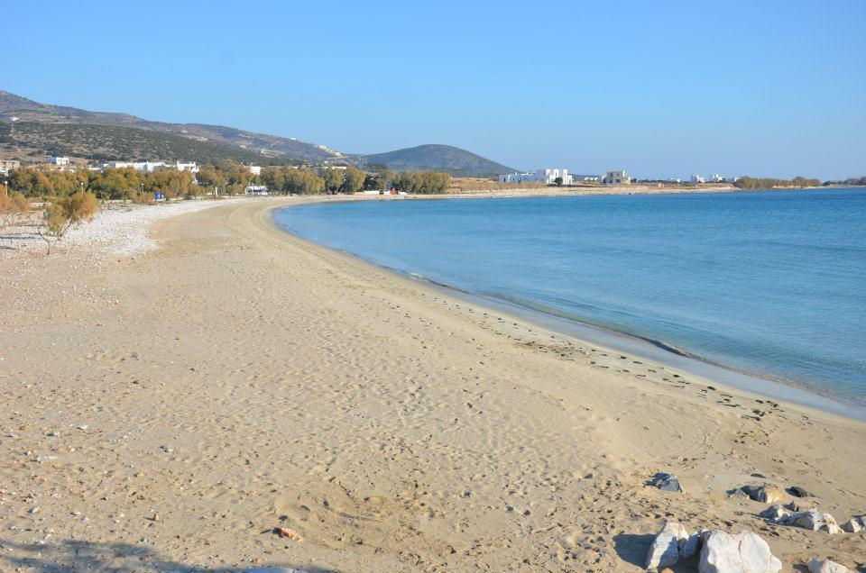 παραλία Αλυκή