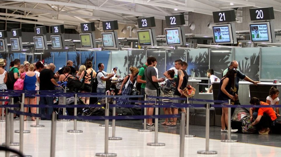 Απαγορευτικό για ταξίδια στο εξωτερικό έως 14 Ιουνίου στην Γερμανία - Πώς επηρεάζεται ο Ελληνικός τουρισμός
