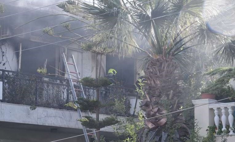 Τραγωδία - Νεκρή 60χρονη από φωτιά σε διαμέρισμα (φωτο)