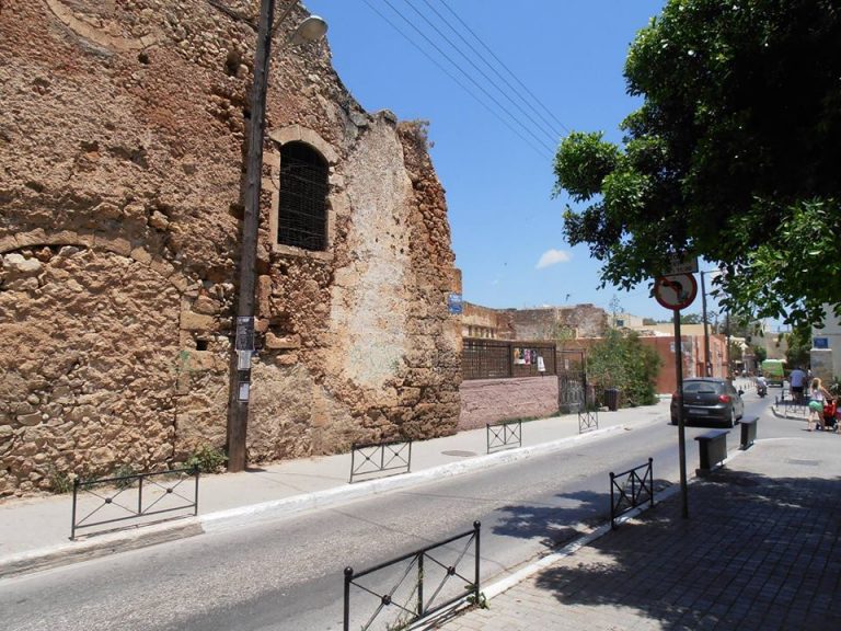Χανιά: «Λουκέτο» σε γνωστό μαγαζί για συγχρωτισμό