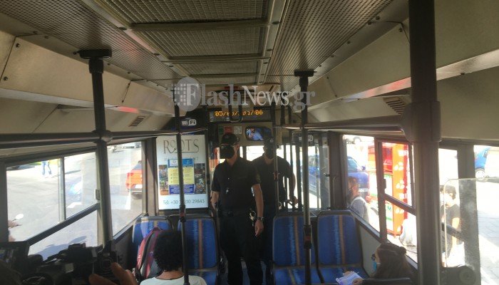 Χανιά: Μπλόκα από την Αστυνομία - Αυστηροί έλεγχοι για τη χρήση μάσκας (φωτο)