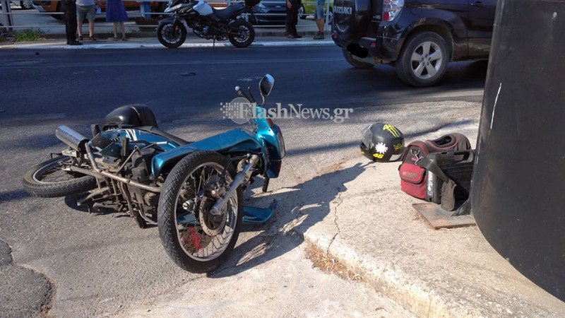 Χανιά: Αυτοκίνητο συγκρούστηκε με μηχανάκι (φωτο)