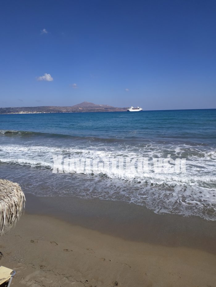 Χανιά: θαλάσσια ρύπανση στις βόρειες ακτές (φωτο)