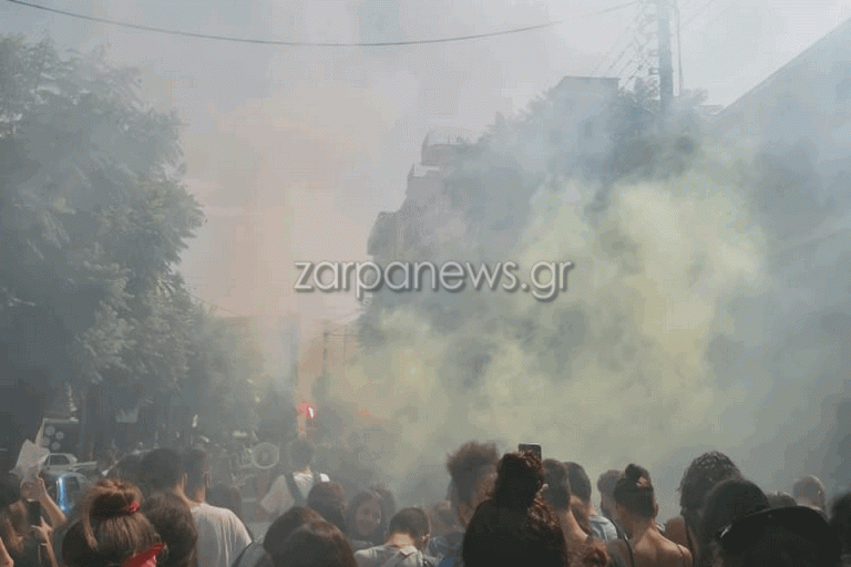 Χανιά: Δυναμική πορεία με μαθητές και καθηγητές για τις ελλείψεις στην εκπαίδευση (φωτο)