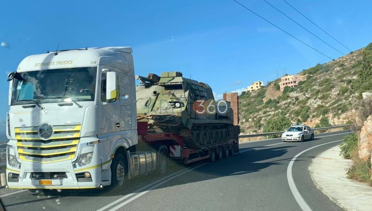 Χανιά: Μεταφορά τεθωρακισμένων αρμάτων στην εθνική (φωτο)
