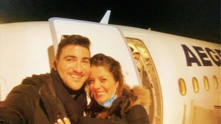 Πρόταση γάμου στο… αεροπλάνο έκανε Χανιώτης επιχειρηματίας στην αγαπημένη του (φωτο)