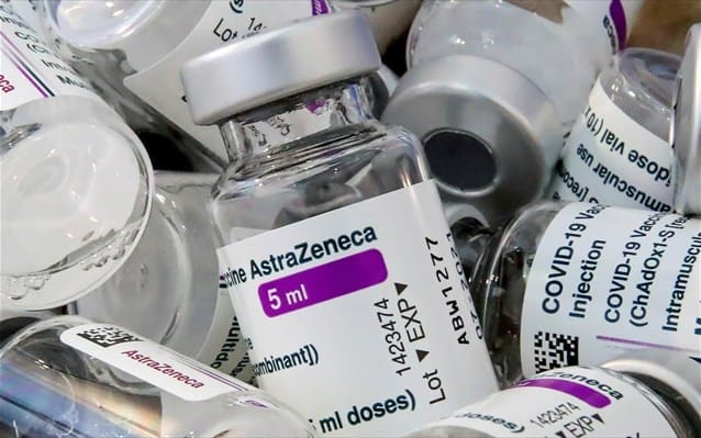 60χρονος έκανε το εμβόλιο Astra Zeneca και κατέρρευσε