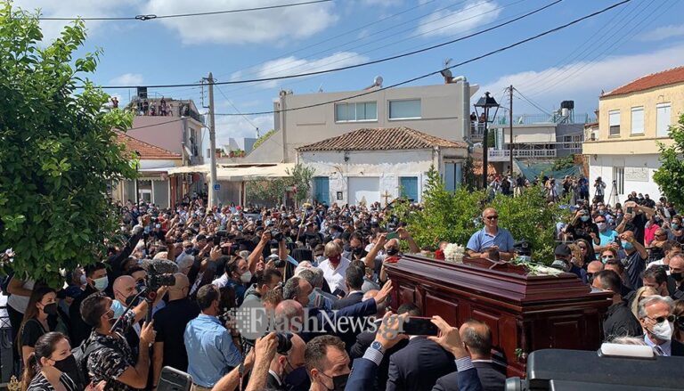 Χανιά: «Βουνά σας χαιρετώ φεύγω για μακριά»...Το ύστατο αντίο στον Μίκη Θεοδωράκη (φωτο - βίντεο)