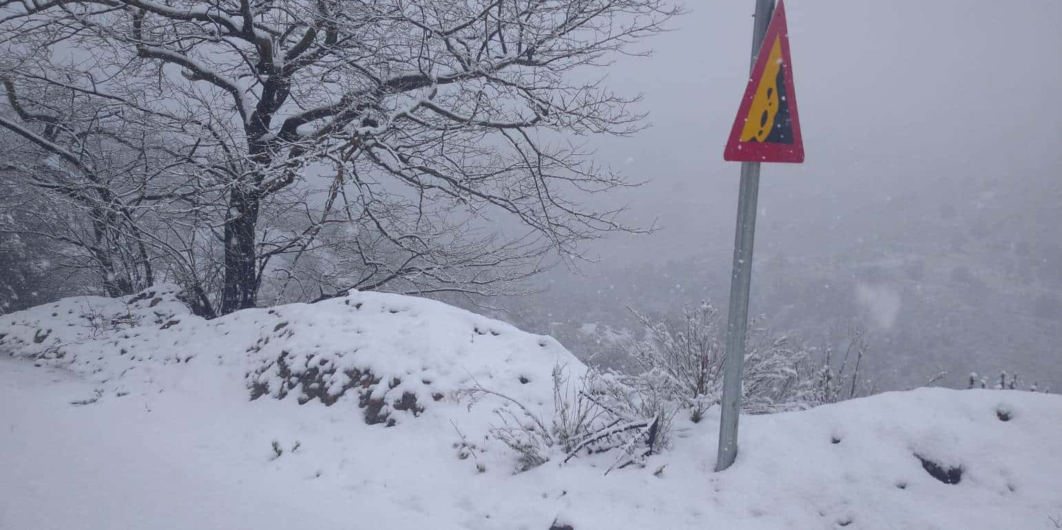 Σε κατάσταση έκτακτης ανάγκης Αττική, Κρήτη, Εύβοια, Σποράδες και Κυκλάδες - Γενική αργία αύριο παντού