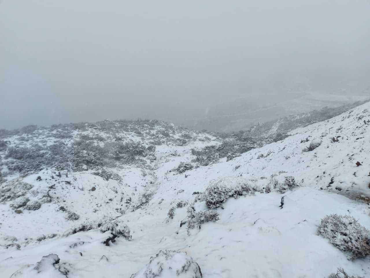 Πυκνή χιονόπτωση καταγράφεται από τις μεσημβρινές ώρες της Τετάρτης, στις ορεινές περιοχές των Χανίων.