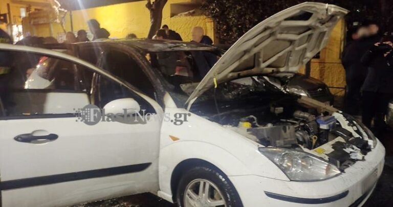 Χανιά: Πυρκαγιά σε αυτοκίνητο εν κινήσει στο κέντρο της πόλης (φωτο)