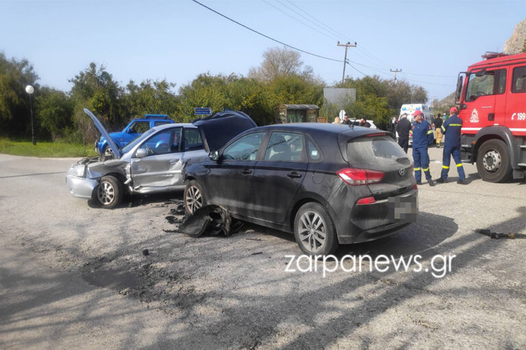 Χανιά: Τροχαίο στον Σταυρό Ακρωτηρίου - Δύο τραυματίες στο νοσοκομείο (φωτο)