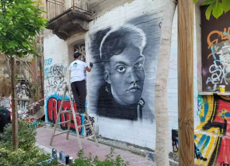 Χανιά: Έκαναν γκράφιτι το πρόσωπο του αδικοχαμένου Νικόλα που καταπλακώθηκε από τοίχο (φωτο)