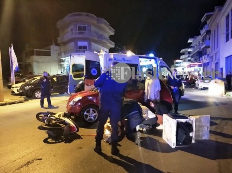 Χανιά: Σοβαρό τροχαίο με Ι.Χ. και ντελιβερά - Τραυματίας οδηγός ντελίβερι (φωτο)