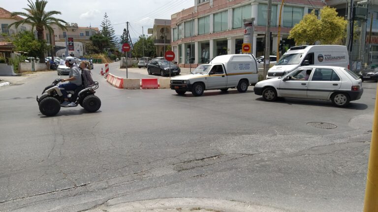 Χανιά: Προσοχή! Μονοδρομήθηκε η Μουρνιών - “Ασφυξία” στη Γογονή και μετά βασάνων η κυκλοφορία (φωτο)