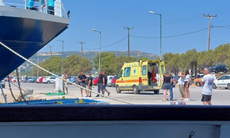 Χανιά: Αναστάτωση στο λιμάνι της Κισσάμου - Άνδρας πέθανε μέσα στο πλοίο (φωτο)
