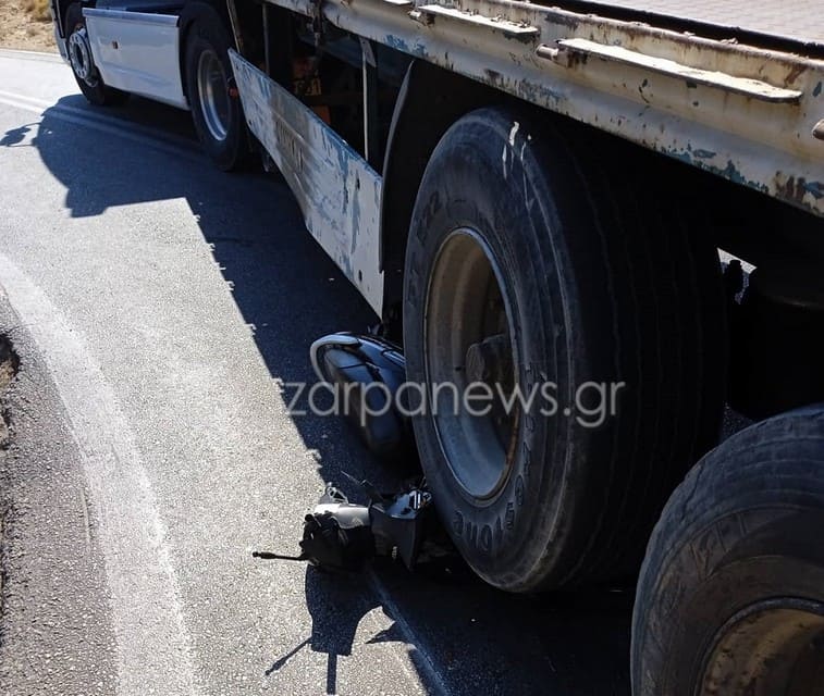 Χανιά: Σοβαρό τροχαίο - Μηχανή συγκρούστηκε με νταλίκα - Στο νοσοκομείο ένας άνδρας