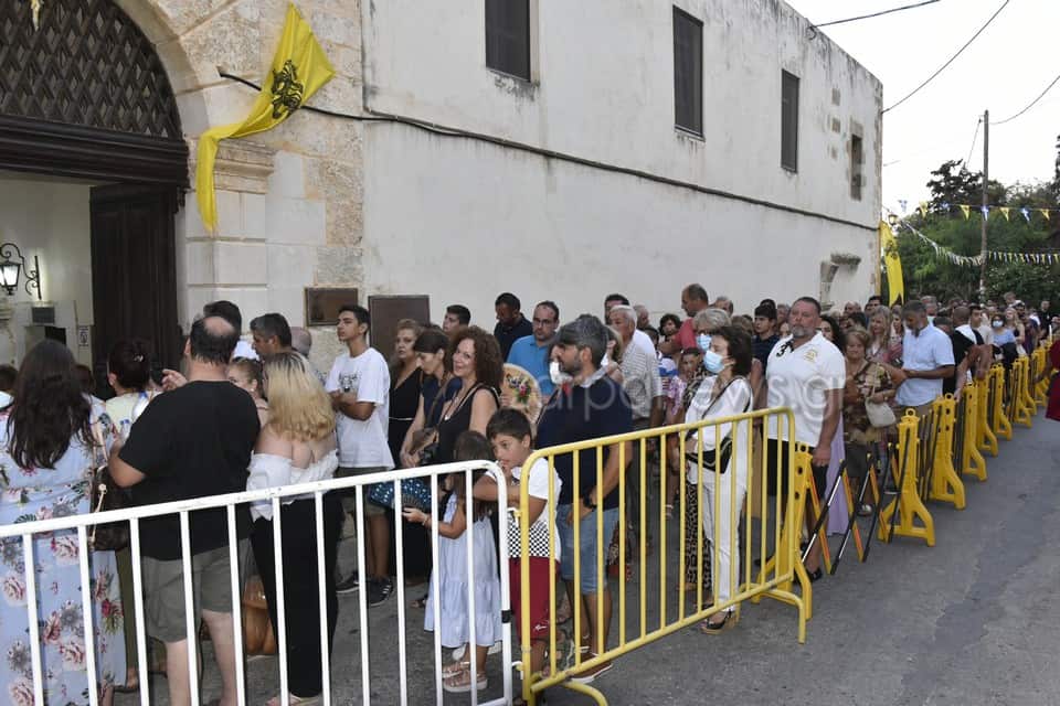 Χανιά: Πλήθος πιστών στη Μονή Γωνιάς για τον εορτασμό της Κοίμησης της Θεοτόκου (Video+φωτο)