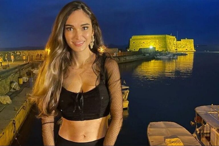 Μοντέλο εξεπλάγη γιατί βρήκε Έλληνες στην Κρήτη! - Χαμός στο Instagram