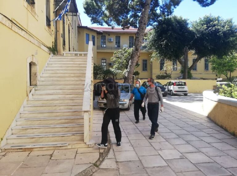 Ένταση στα δικαστήρια Χανίων για το αίτημα αποφυλάκισης του 39χρονου καθηγητή που ασελγούσε σε παιδιά δημοτικού