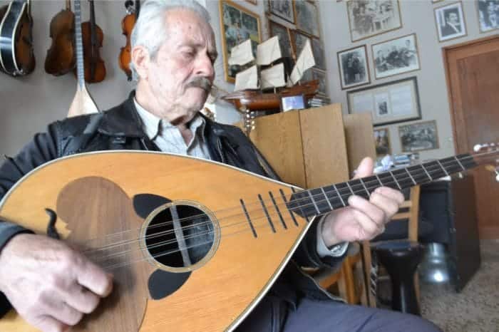 Χανιά: Θλίψη στην Κρητική μουσική - Πέθανε γνωστός Χανιώτης λαγουτιέρης