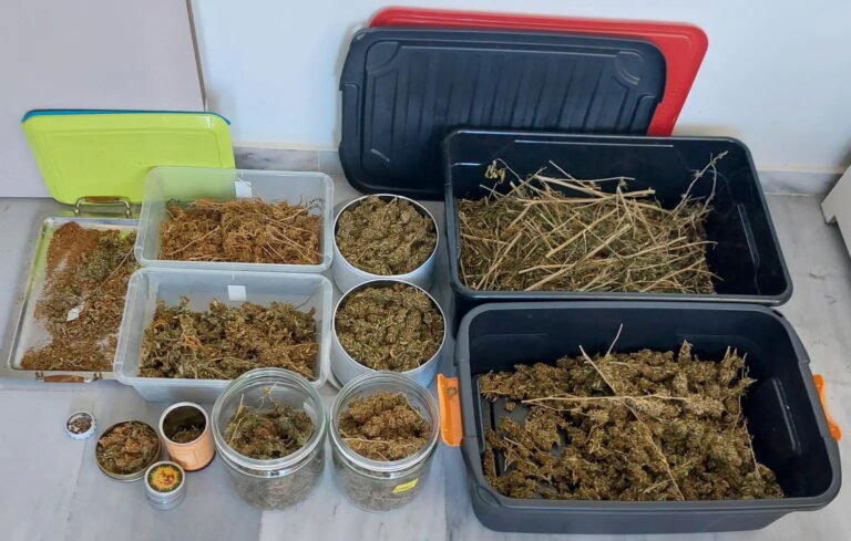 Χανιά: Χειροπέδες σε 37χρονο Χανιώτη που είχε πάνω από ένα κιλό κάνναβη στο σπίτι του (φωτο)
