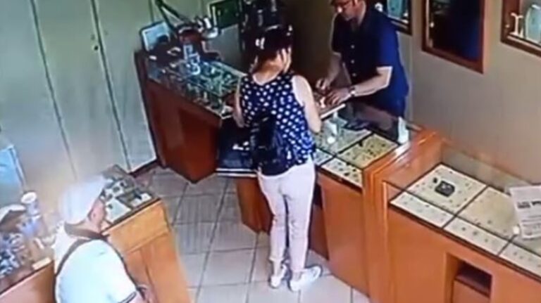 Κρήτη: «Πελάτες» έκλεψαν βραχιόλι από κοσμηματοπωλείο και μετά έστησαν καβγά σε καφενείο για να μην πληρώσουν (video)