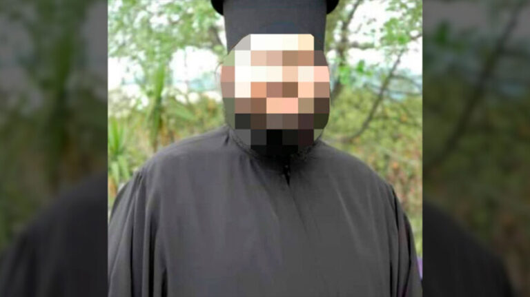 Φρίκη: Συνελήφθη ιερέας που έστελνε βίντεό του να αυνανίζεται γυμνός σε 12χρονο αγόρι