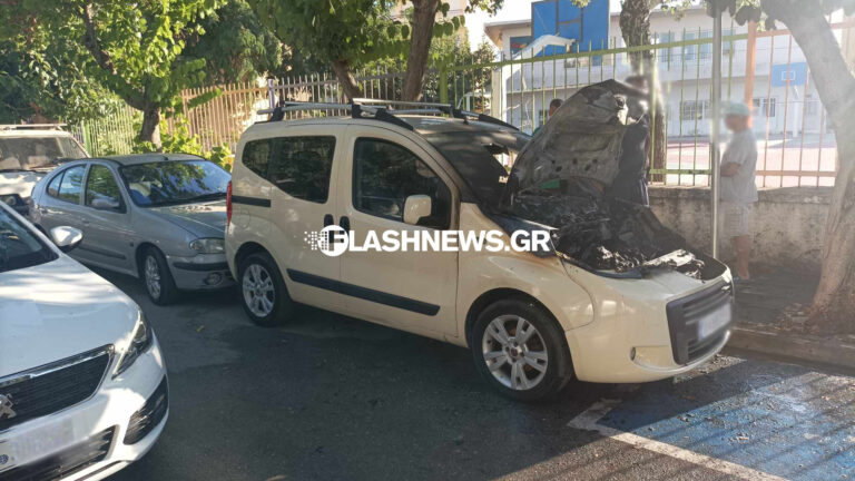 Χανιά: Πήρε φωτιά όχημα έξω από σχολείο στη Νέα Χώρα! Άμεση επέμβαση πυροσβεστικής (φωτο)