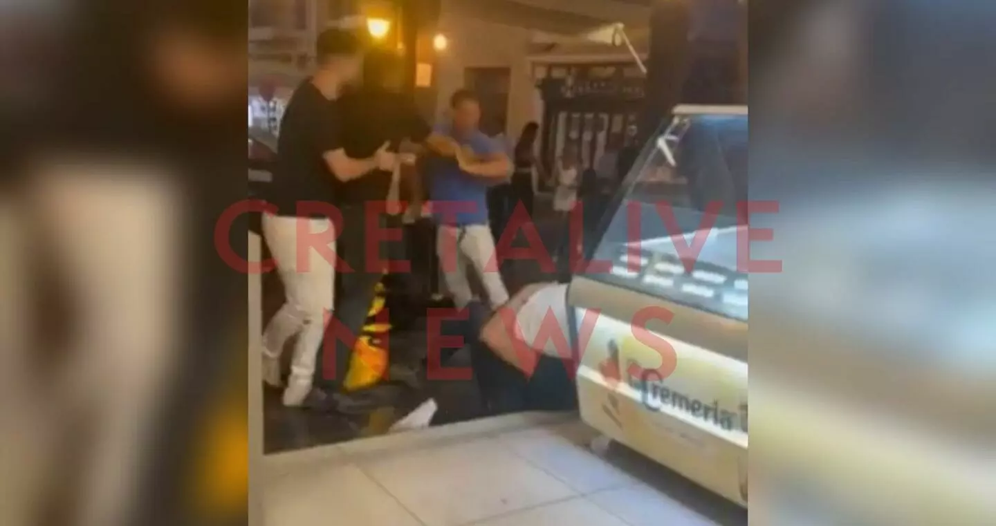 Άγριο ξύλο στην Κρήτη: Τον σήκωσαν και τον πέταξαν στο έδαφος, «πάρτε την αστυνομία τώρα» (video)