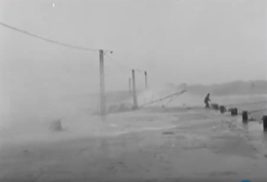 Χανιά: Η φονική θύελλα που “σφυροκόπησε” τη Δυτική Κρήτη πριν 56 χρόνια – Βίντεο ντοκουμέντο