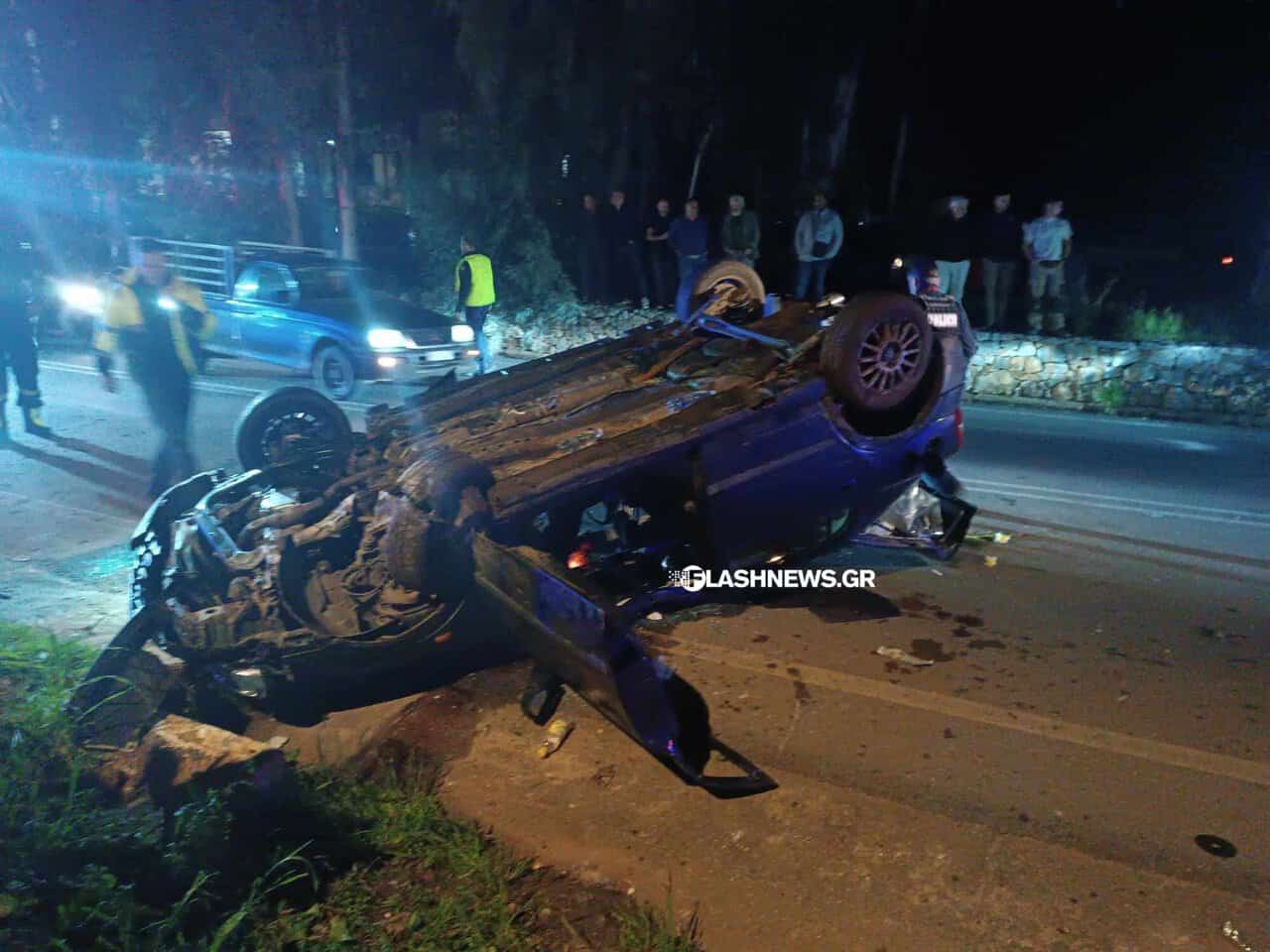 Χανιά: Σφοδρό τροχαίο στην Αγυιά με ανατροπή αυτοκινήτου- Εγκλωβίστηκαν οι επιβάτες (φωτο)