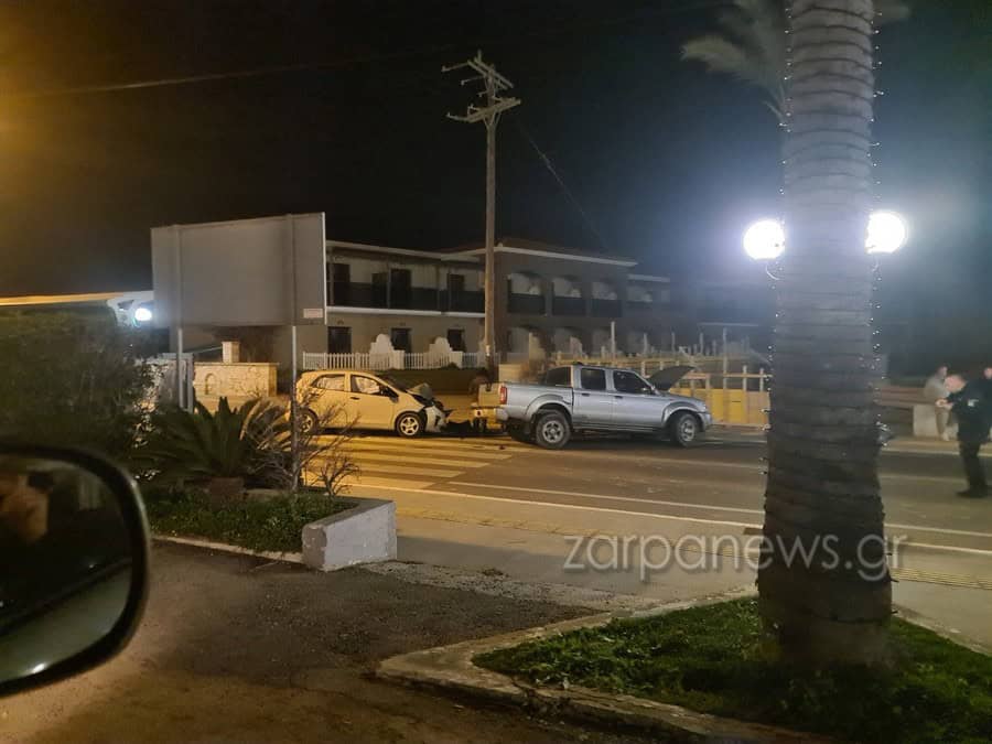 Χανιά: Τροχαίο έξω από το Δημαρχείο του Πλατανιά (φωτο)