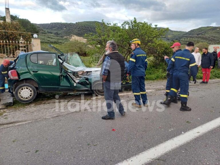 Νέα τραγωδία στους δρόμους της Κρήτης: Νεκρή 51χρονη μετά τη σφοδρή σύγκρουση δύο οχημάτων (φωτο)