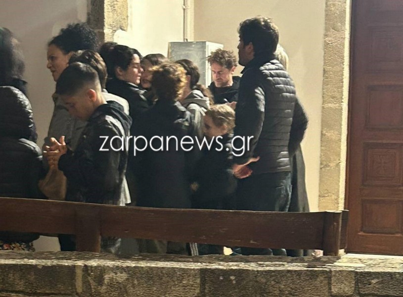 Στα Χανιά για το Πάσχα Δημήτρης Λαλος και Μαριλίτα Λαμπροπούλου – Παρακολούθησαν την περιφορά του Επιταφίου στην Κίσσαμο (φωτο)