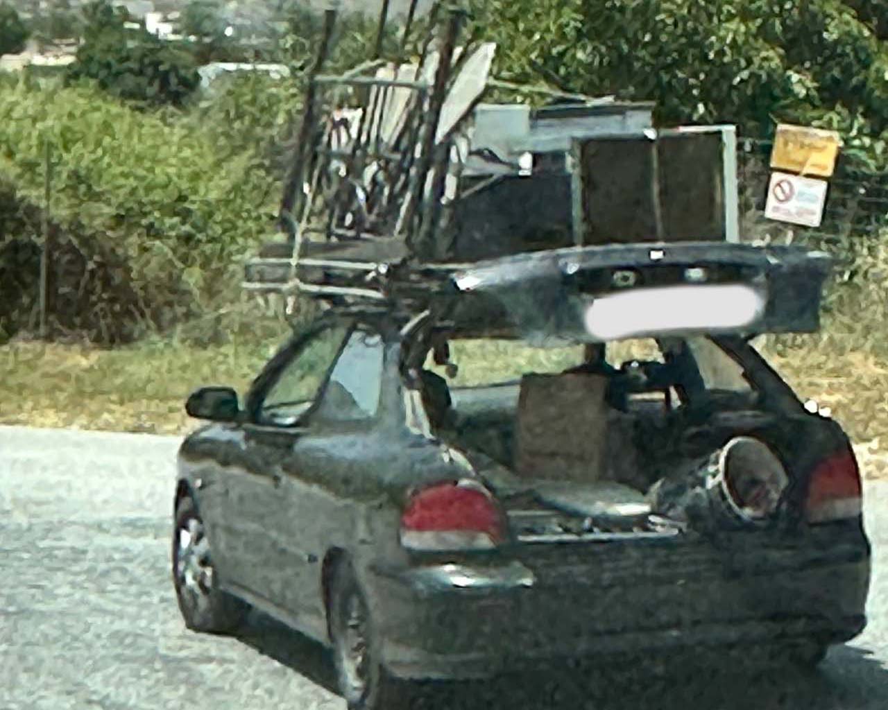 Χανιά: Αγνοια κινδύνου στο δρόμο και… “δε βαριέσαι” (φωτο)