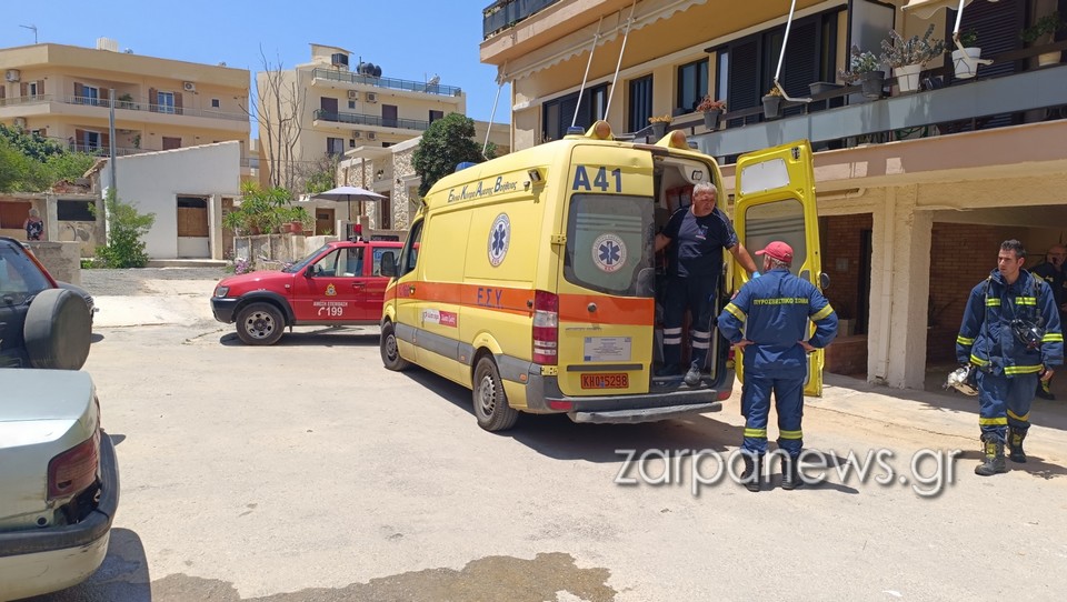 O διοικητής του πρώτου πυροσβεστικού σταθμού Χανίων, αντιπύραρχος, Σταύρος Καλογιαννάκης, σημείωσε ότι η προσέγγιση έγινε με δυσκολία λόγω της στενότητας των δρόμων και των σταθμευμένων οχημάτων.
