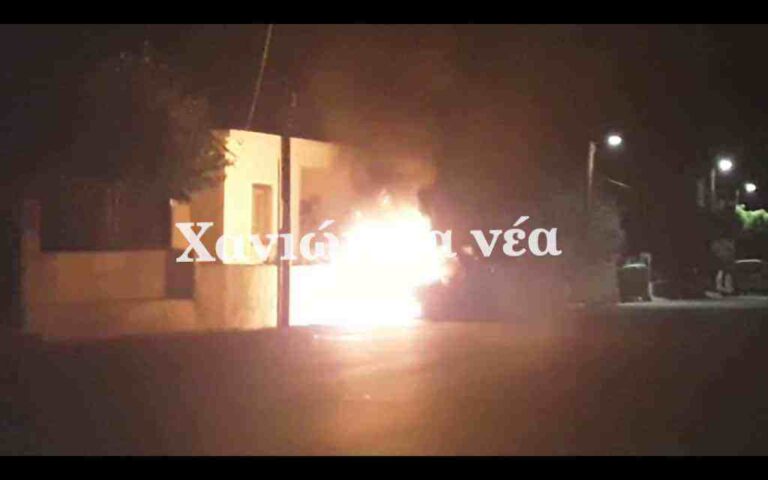 Χανιά: Στις φλόγες τυλίχτηκε Ι.Χ. στα Νεροκούρου (φωτο)
