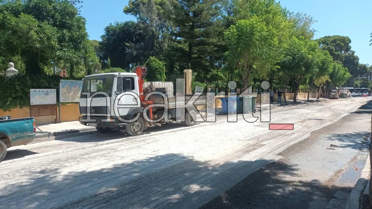 Κυκλοφοριακό χάος στα Χανιά: Το κλείσιμο της Τζανακάκη «παρέλυσε» το κέντρο (φωτο)