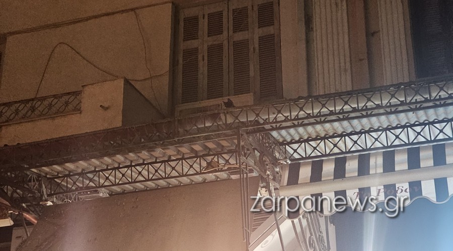 Χανιά: Επιχείρηση διάσωσης…για μικρό γατάκι στην πλατεία 1866