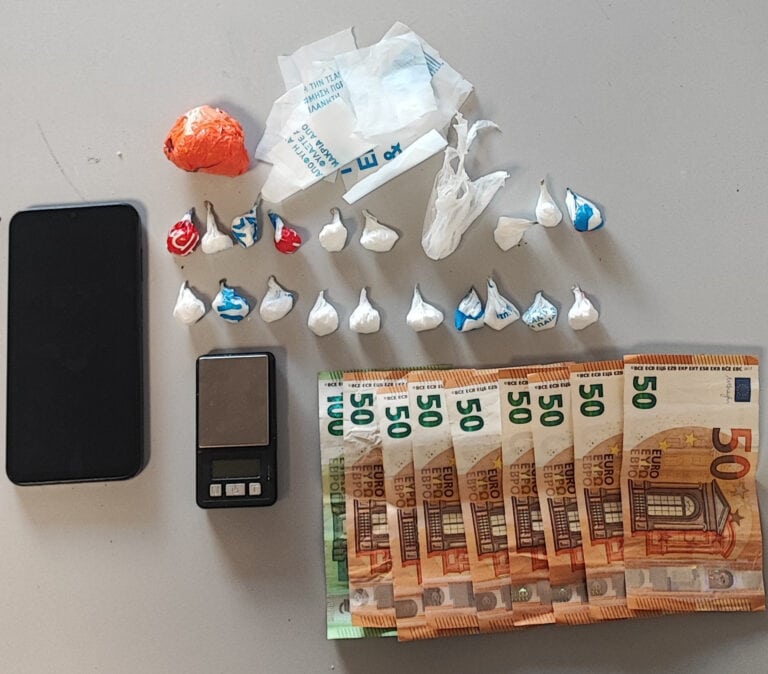 Χανιά: Νέα σύλληψη για ναρκωτικά - 25χρονος είχε κρυμμένη κοκαΐνη στο σπίτι του (φωτο)