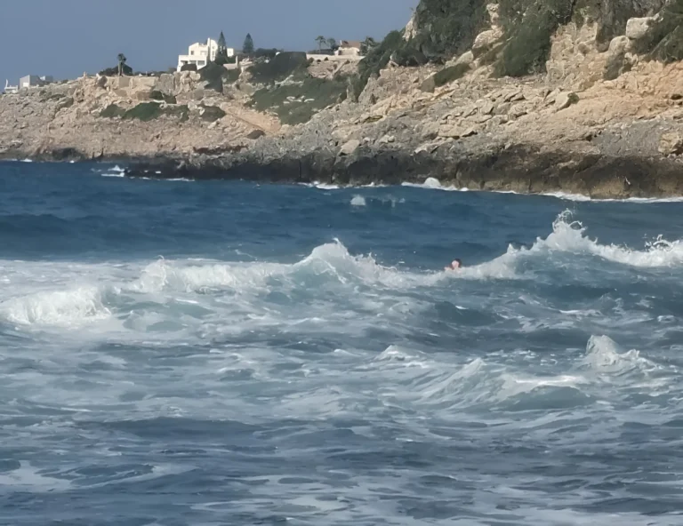 Πνιγμός 59χρονου από τα Χανιά και δύο διασώσεις σε Επισκοπή και Γεράνι (φωτο)