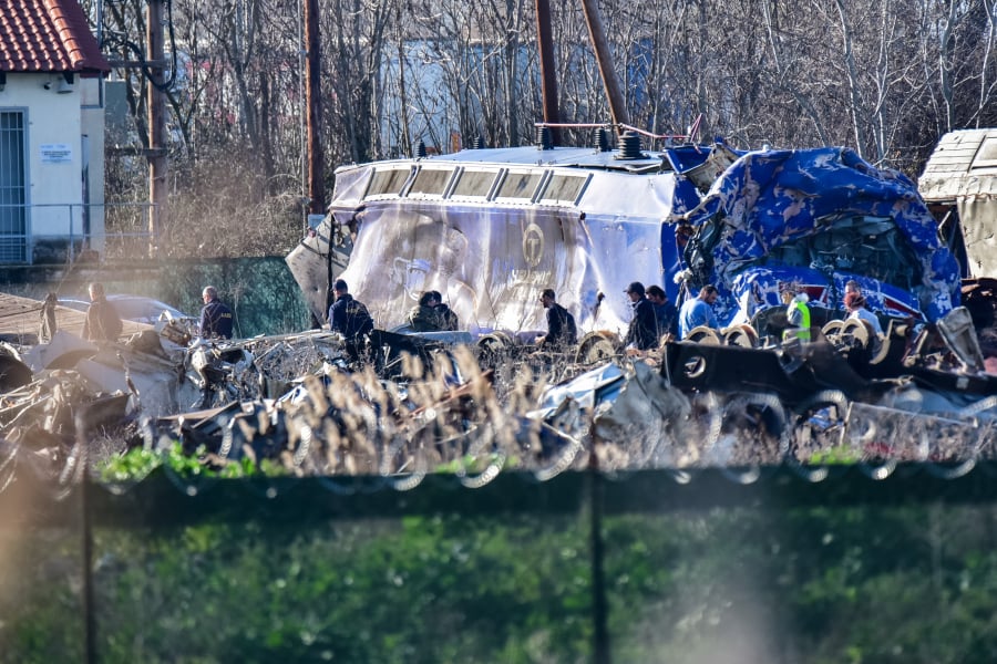 «Βόμβα» από το Γενικό Χημείο του Κράτους για Τέμπη: Βρέθηκε ξυλόλιο στο κυλικείο, στην 1η και 2η ηλεκτράμαξα του εμπορικού τρένου
