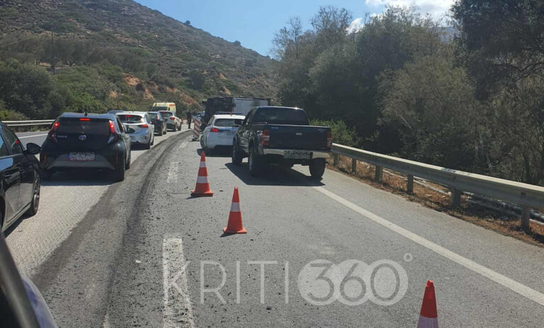 Νέα τραγωδία στον ΒΟΑΚ - Νεκρός 25χρονος μετά από ανατροπή φορτηγού (φωτο)