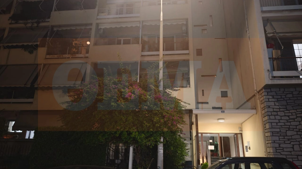 Τραγωδία: 34χρονη μητέρα πέθανε μπροστά στα παιδιά της ενώ γεννούσε σπίτι της - Νεκρό και το νεογέννητο 