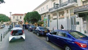 Χανιά: “Δεν μπορούσα να κουνήσω, προσπάθησα να πάω με τα νερά του”, λέει η Χανιώτισσα οδηγός ΤΑΧΙ που βίωσε τον απόλυτο εφιάλτη (video)