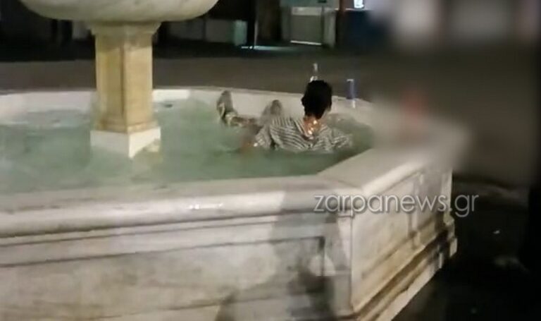 Χανιά: Επικίνδυνες καταστάσεις στο Ενετικό Λιμάνι – Νεαρός βουτάει με τα ρούχα στο σιντριβάνι