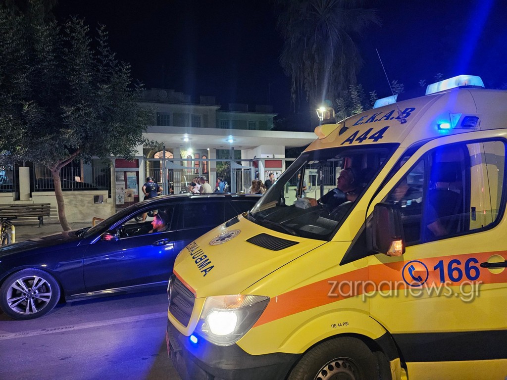 Χανιά: Μητέρα και κόρη παρασύρθηκαν από μηχανή στο κέντρο της πόλης (φωτο)