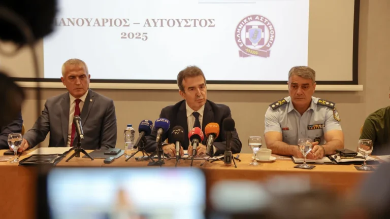 Μιχ. Χρυσοχοΐδης από τα Χανιά: Η αύξηση στη διακίνηση κοκαΐνης και όπλων προβληματίζει τις αρχές στην Κρήτη