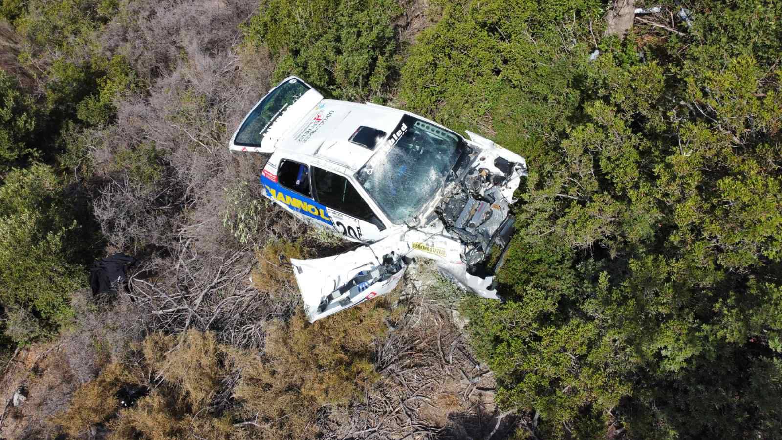 Ράλι τρόμου στην Κρήτη: Αγωνιστικό όχημα εκτοξεύτηκε σε γκρεμό – Βίντεο από το σοκαριστικό ατύχημα